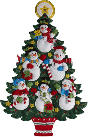 Bucilla Felt Wall Hanging Applique Kit 15"X15"