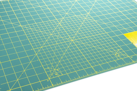 OLFA Gridded Cutting Mat 18"X24"