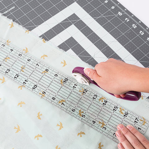 Fiskars Self-Healing Folding Cutting Mat 18"X24"