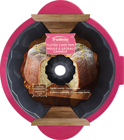 Structure Pro Fluted Cake Pan Gray/Fuchsia